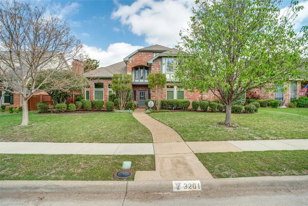 3201 Phaeton Court, Plano