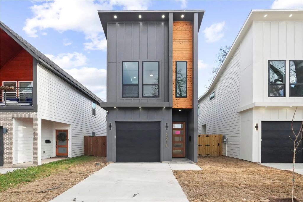 2618 Birmingham Avenue, Dallas