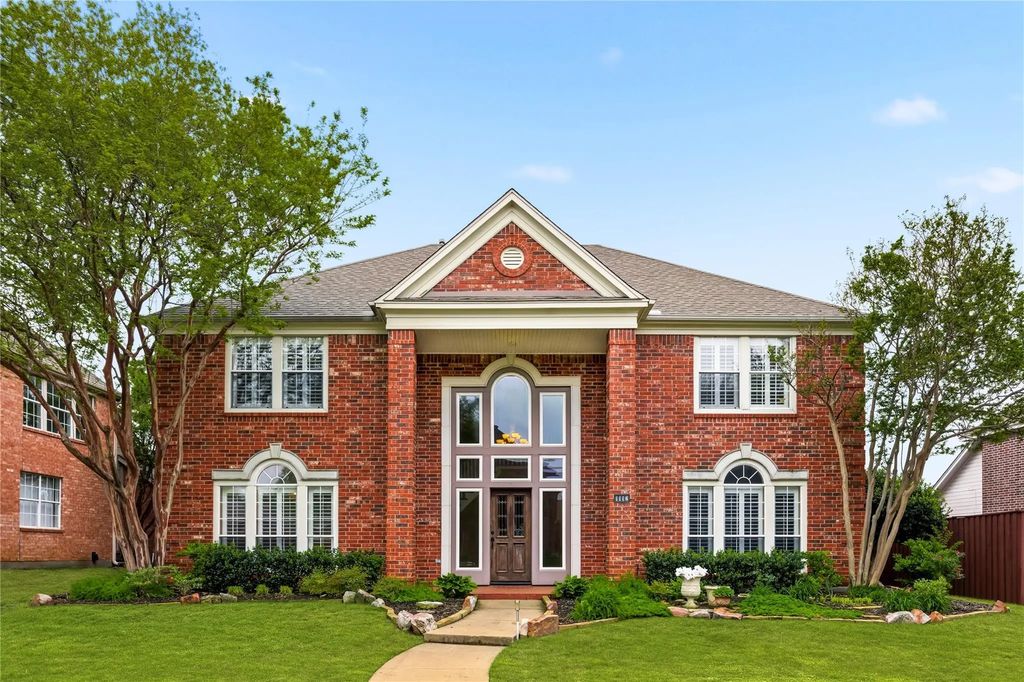 1112 Lakestream Drive, Plano
