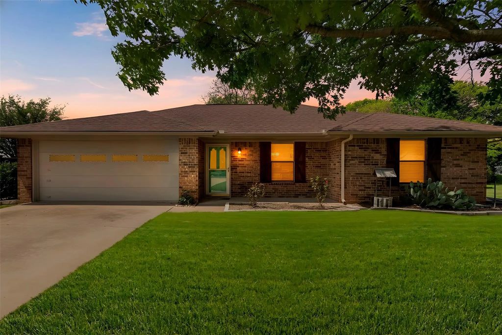 127 Prairie View Lane, Red Oak