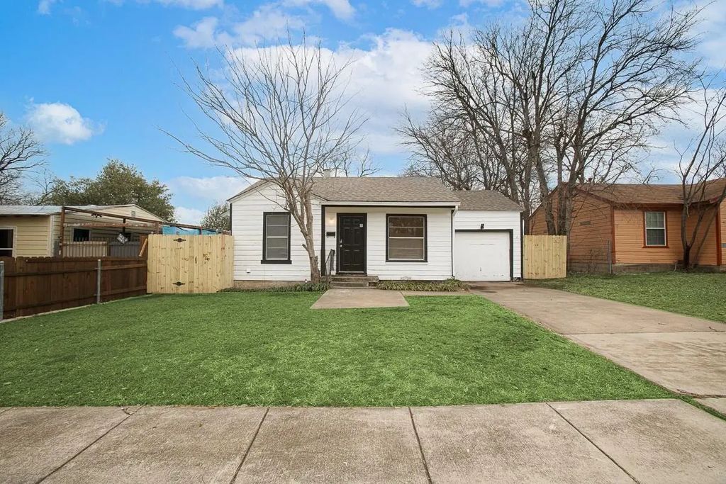 1244 E Morningside Drive, Fort Worth