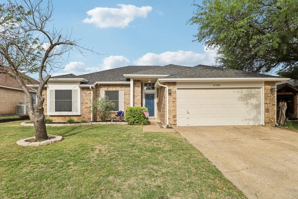 6700 Towerwood Drive, Arlington