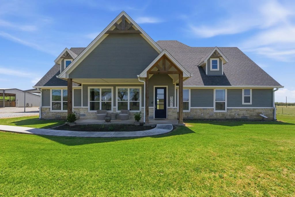4095 Agnes Circle, Springtown