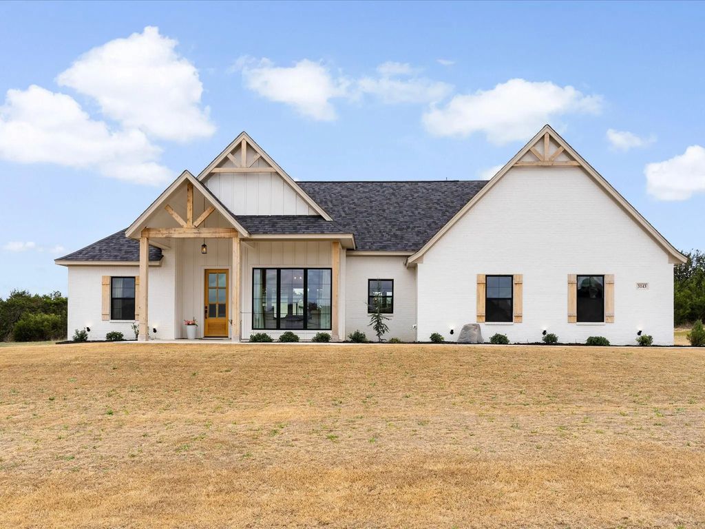 3143 Infinity Drive, Weatherford