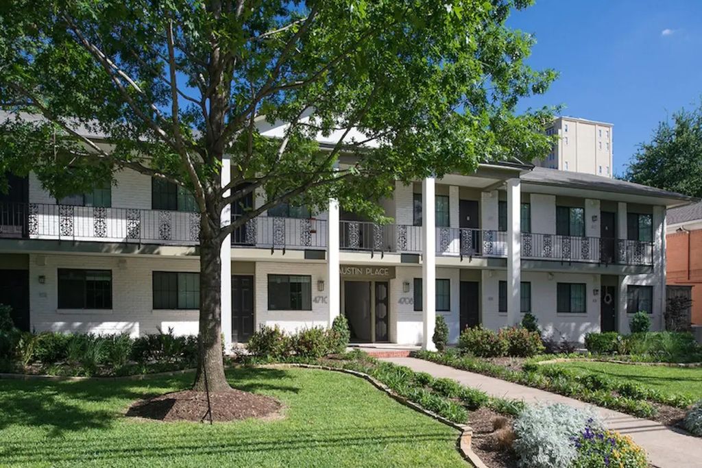 4710 Abbott Avenue 206, Highland Park