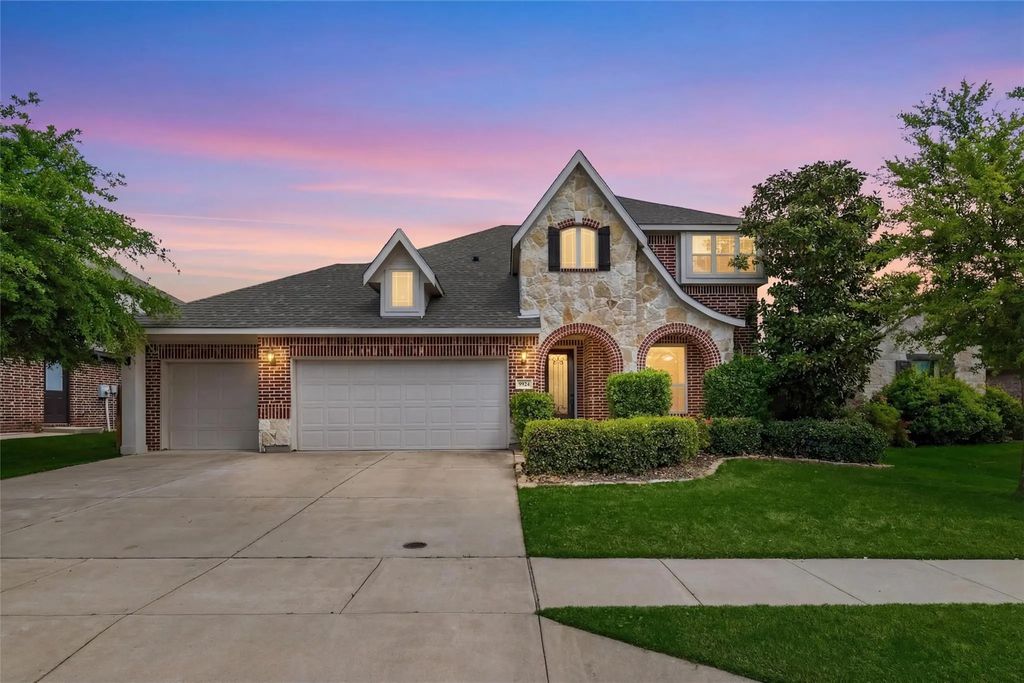 9924 Chrysalis Drive, Fort Worth