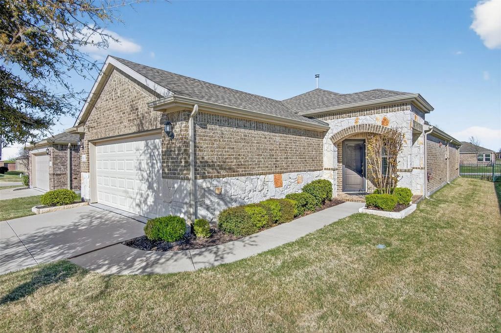 8978 Shore Crest Road, Frisco