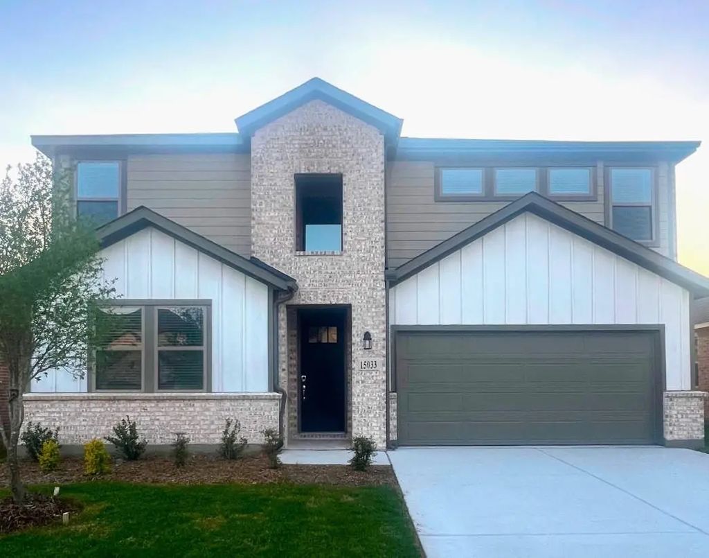 15033 Hierba Mora Drive, Fort Worth