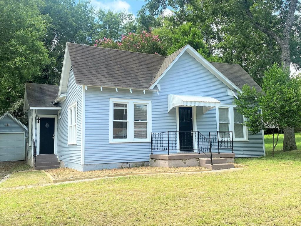 101 Larue Street, Athens