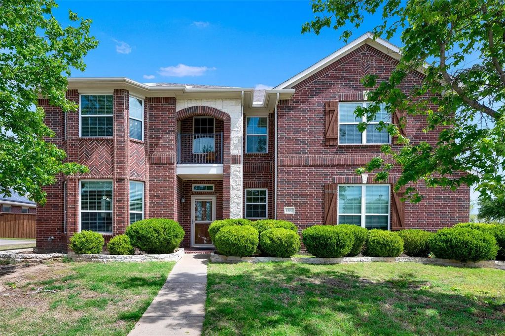 1300 Iron Dale Drive, Wylie