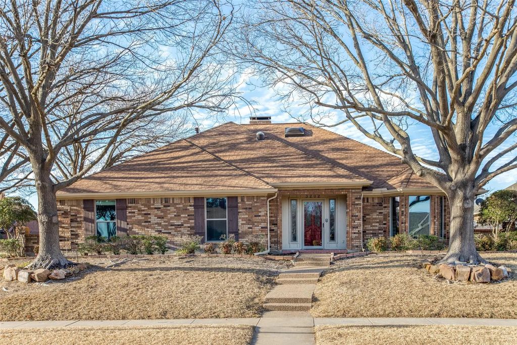 3202 Ridge Oak Drive, Garland