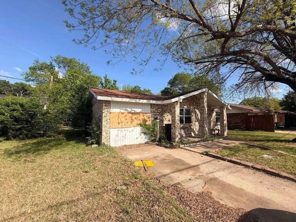 1814 Se 14th Street, Grand Prairie