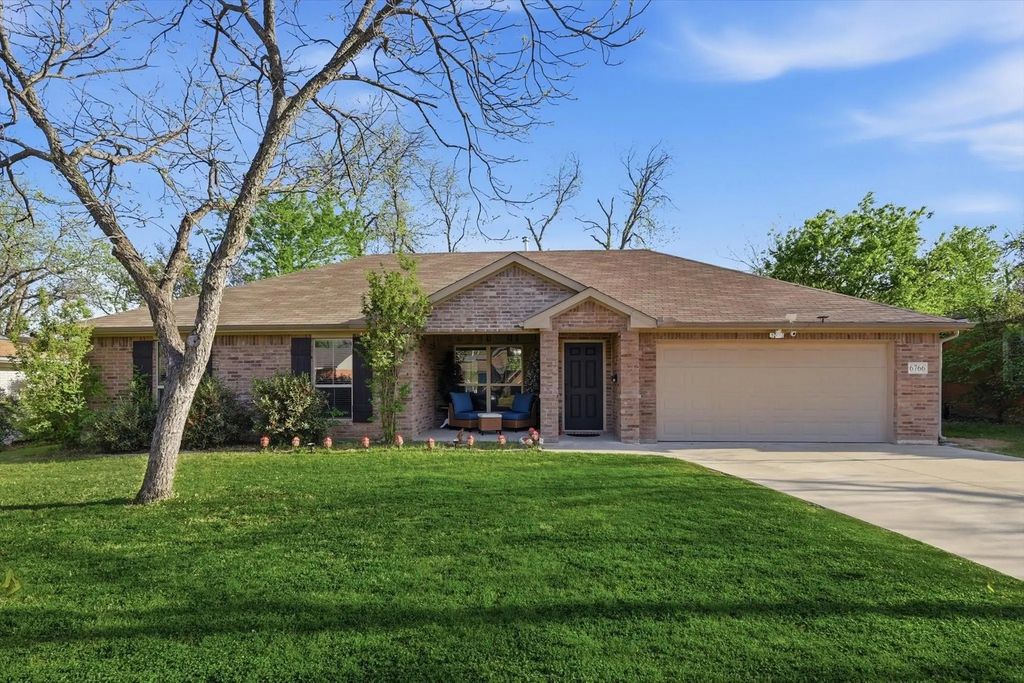 6766 Mike Drive, North Richland Hills