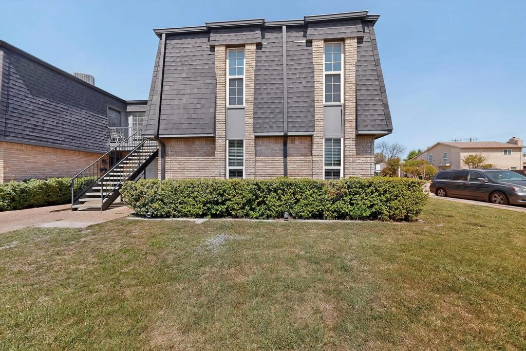 3675 Rickshaw Drive 3671, Dallas