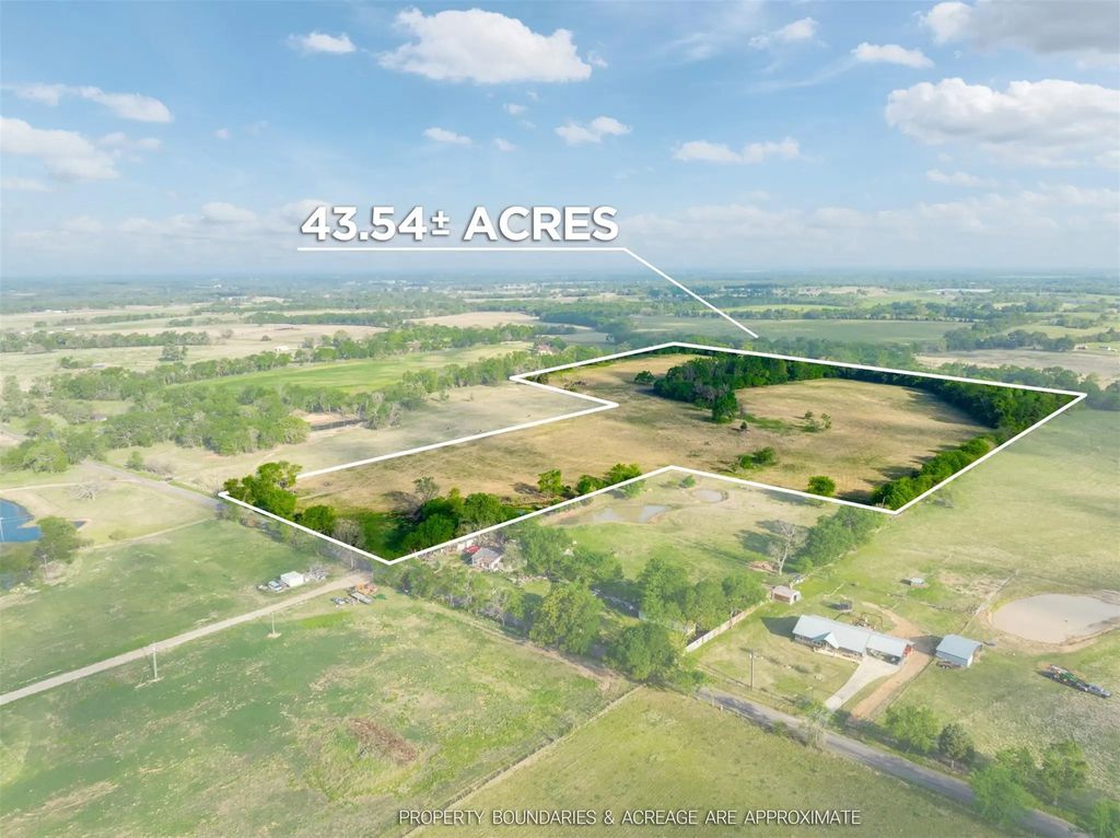 1020 County Road 3070, Mount Vernon