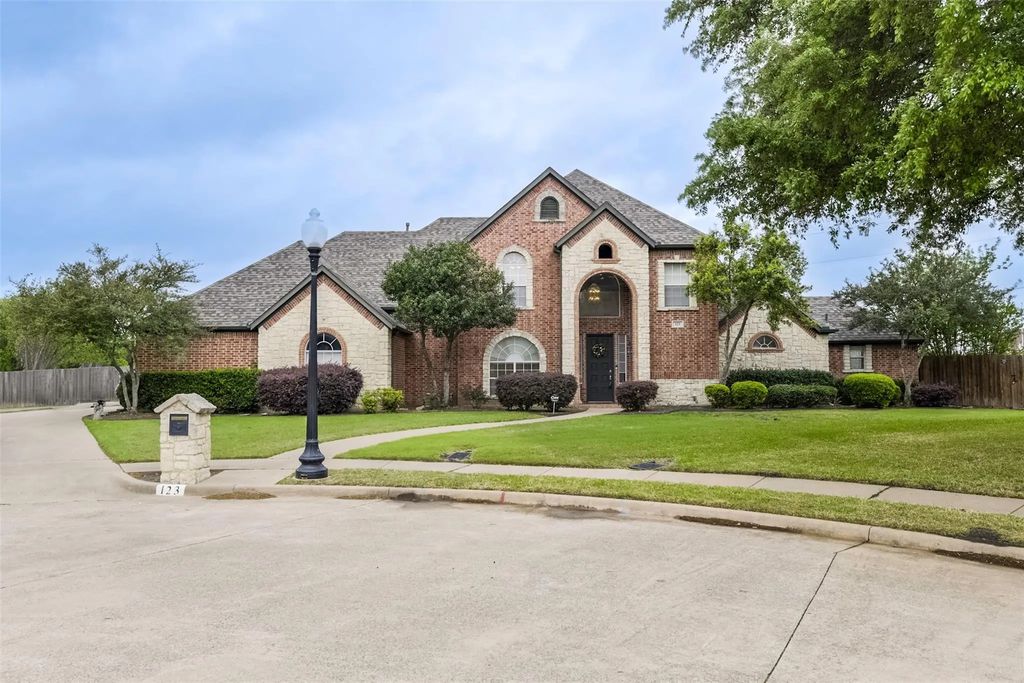 123 Mustang Creek Drive, Waxahachie