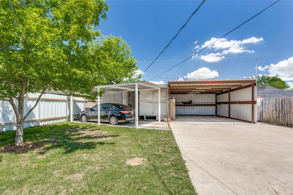 2210 24th Street, Fort Worth