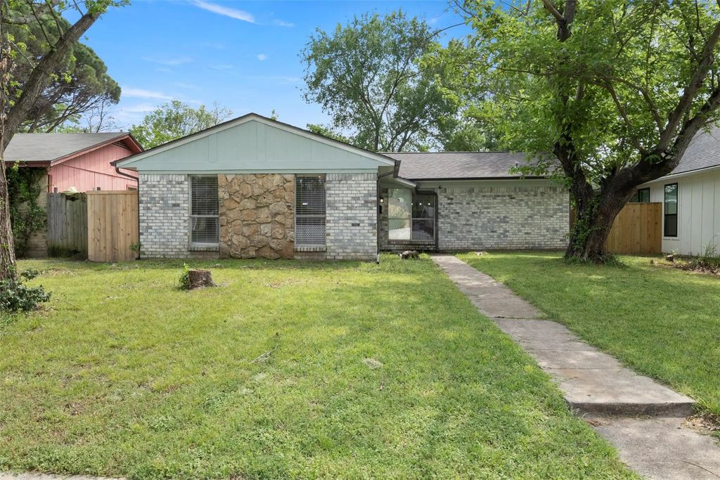 9620 Dale Glade Drive, Dallas