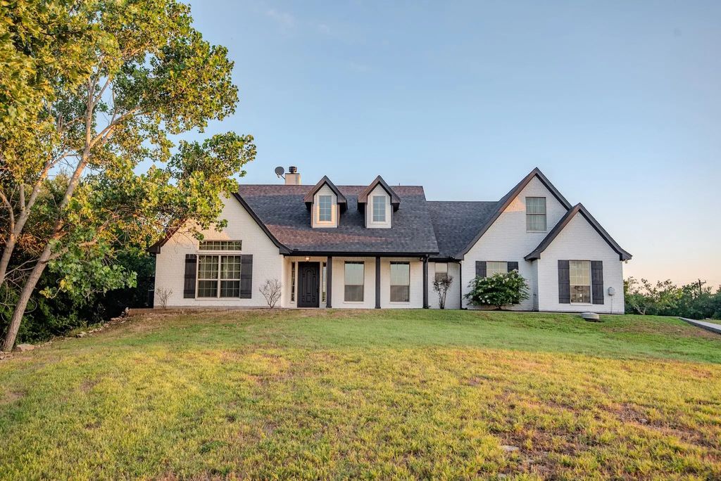 142 Lakeside Drive, Lipan