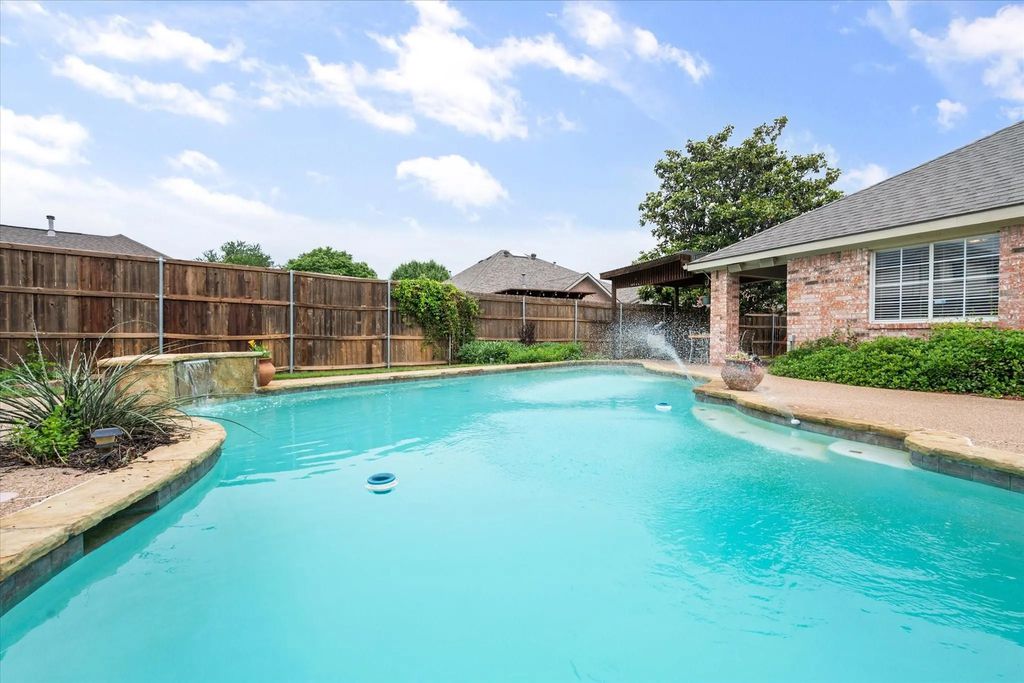 106 Rolling Rock Drive, Trophy Club