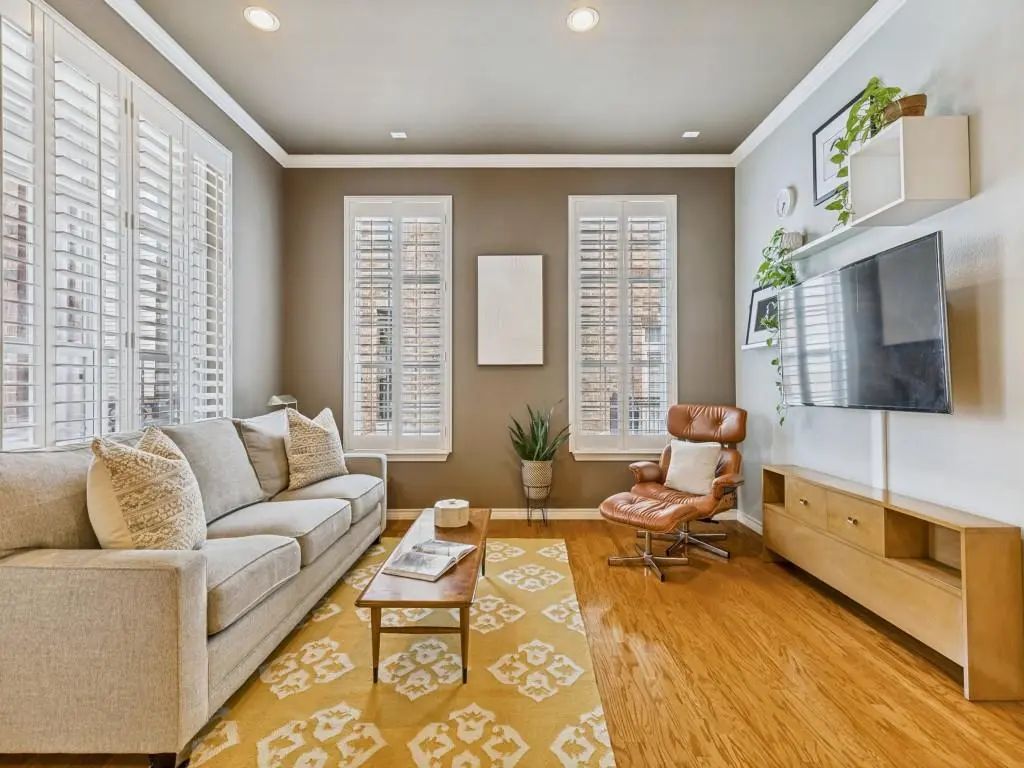 15741 Seabolt 28, Addison