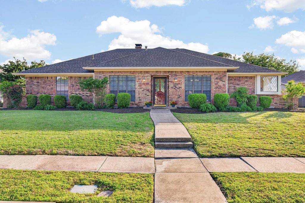 1838 Meadowview Drive, Garland