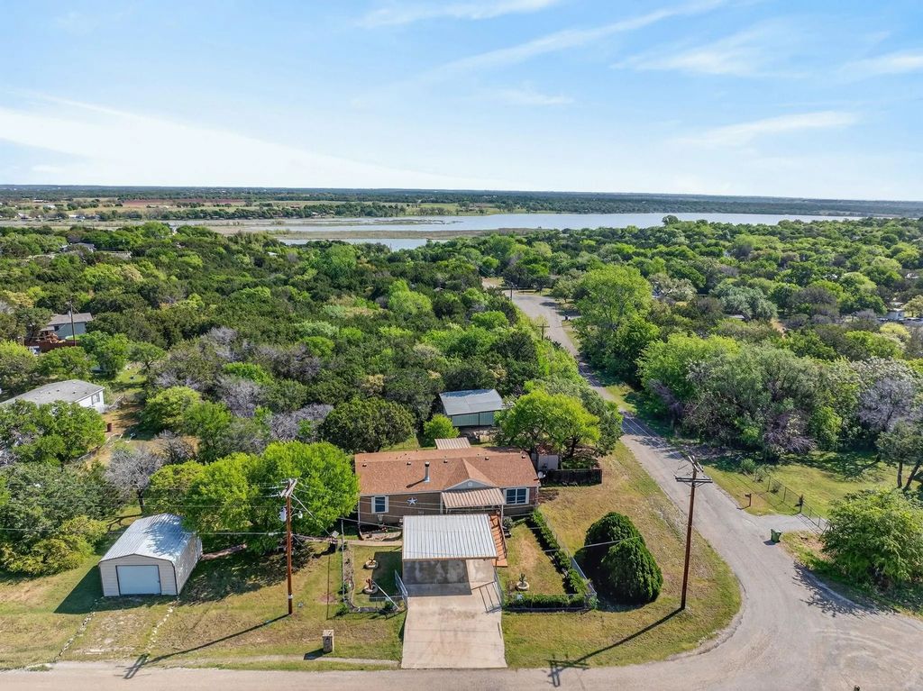 4505 Appletree Court, Granbury