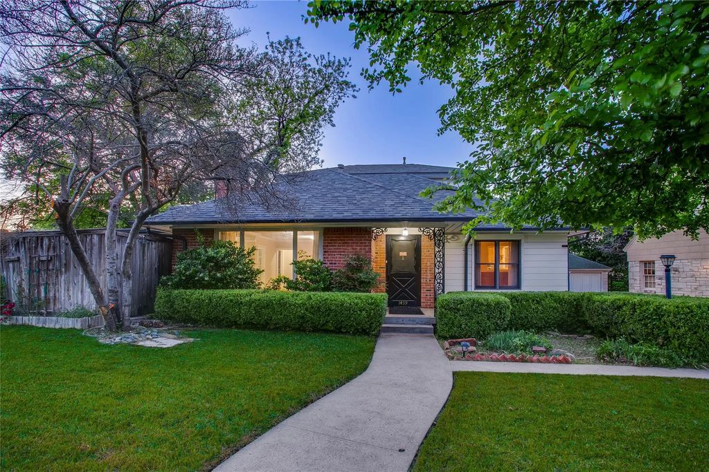 1439 Junior Drive, Dallas