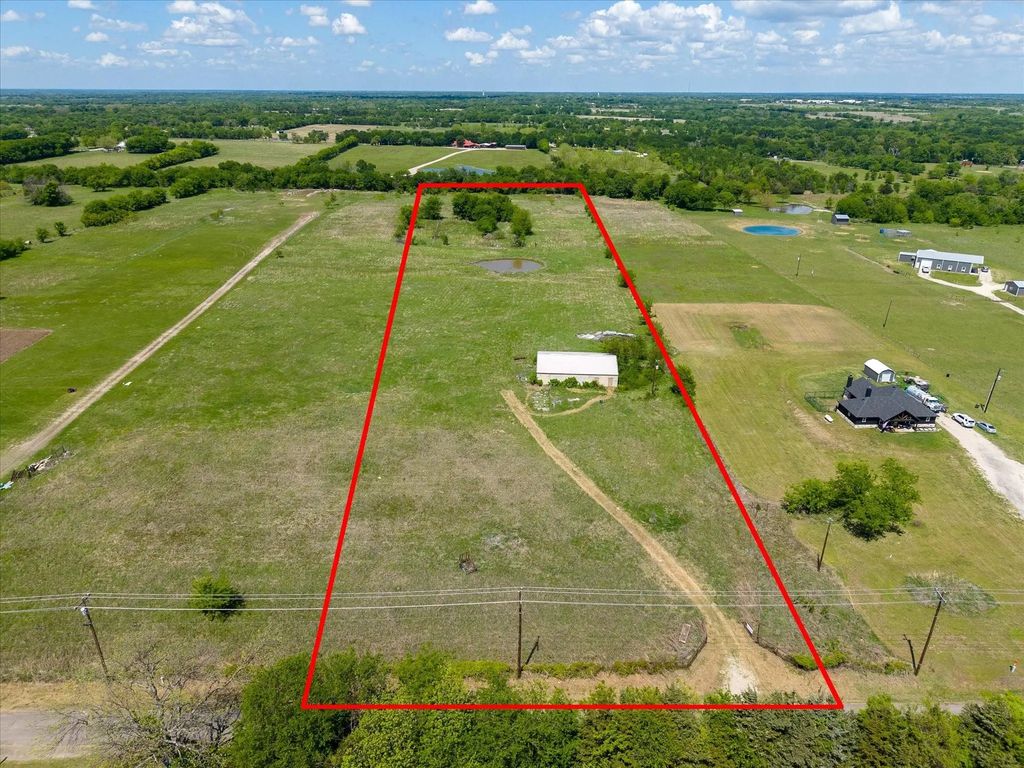 1776 Rs County Road 1610, Lone Oak