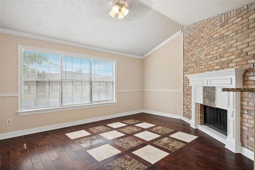 2400 Jupiter Road B9, Plano