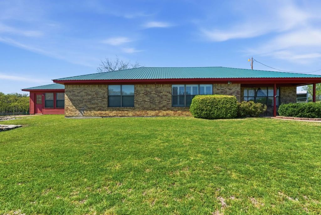 1101 Tanglewood Drive, Weatherford