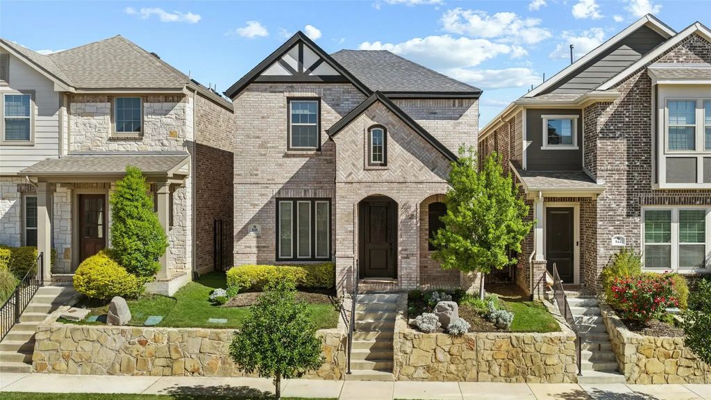848 Deer Run Road, Flower Mound