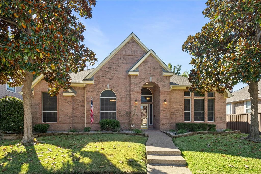6048 Cypress Cove Drive, The Colony