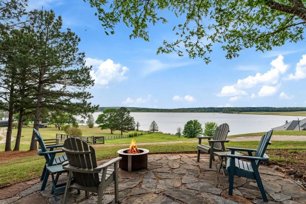 7977 Shore Crest Way, Athens
