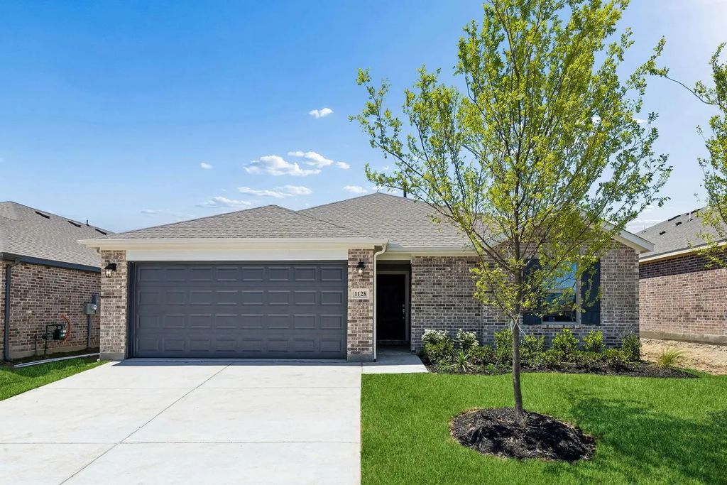 1128 Shorthorn Street, Royse City
