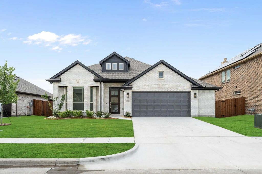 3128 Golden Sunset Court, Mesquite