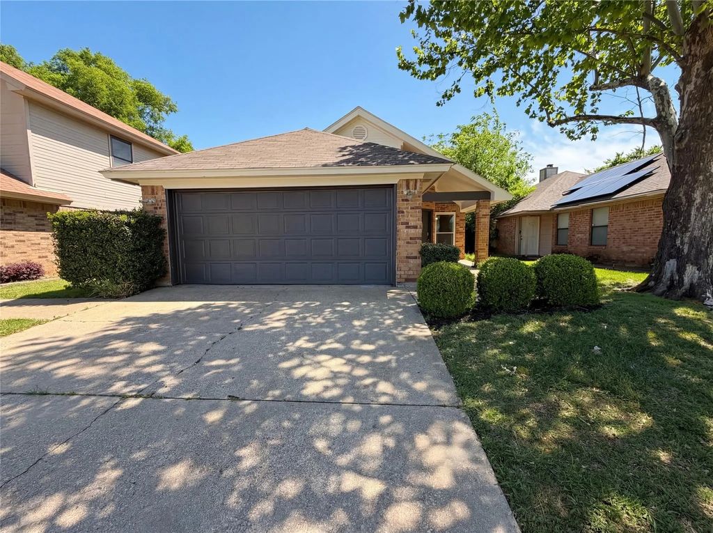 8505 Tallahassee Lane, Fort Worth