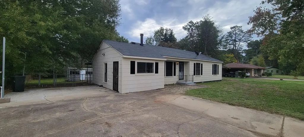 8921 Ferndale Lane, Shreveport
