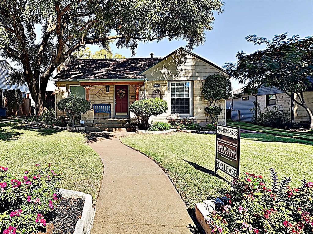 2137 Barberry Drive, Dallas