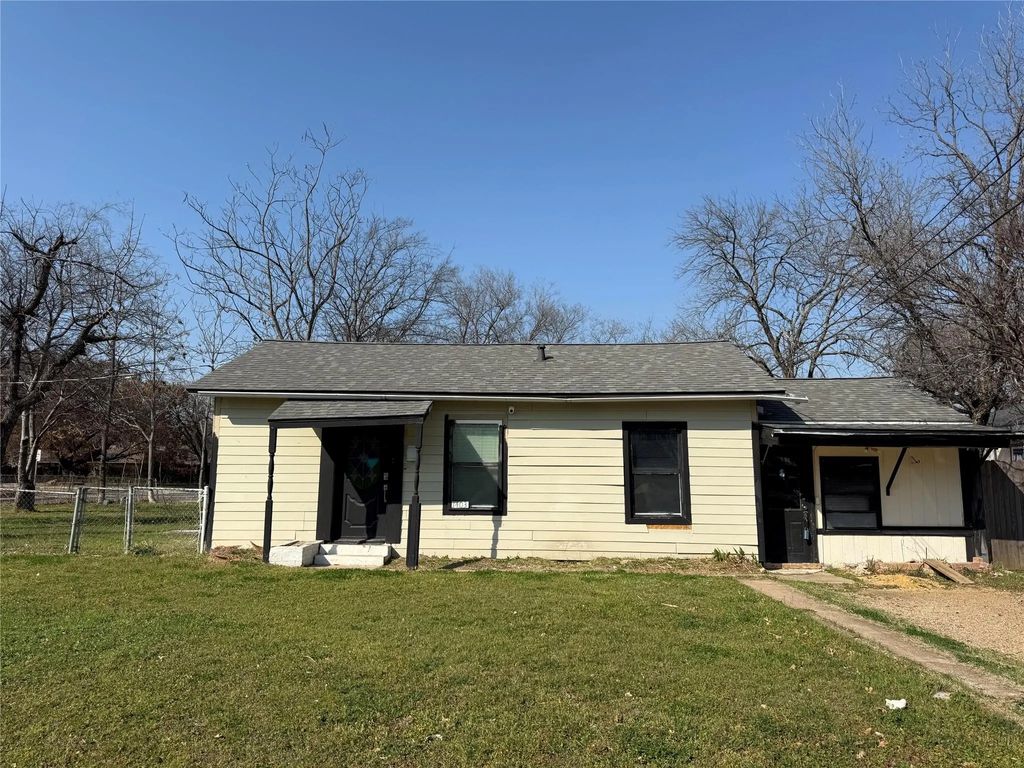 1403 E Irving Heights Drive, Irving