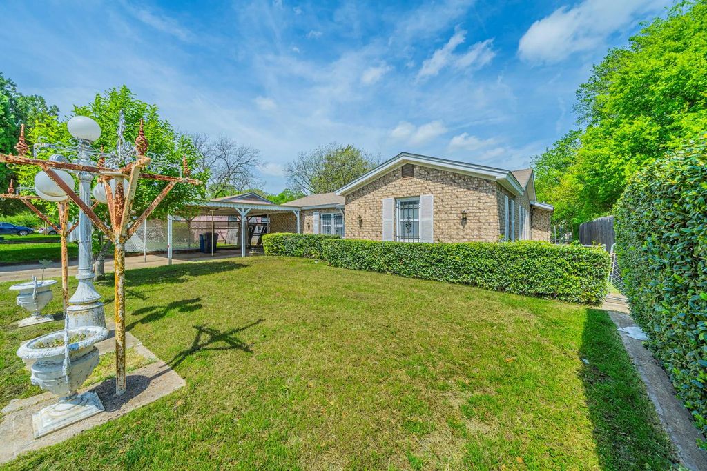 3903 Lovingood Drive, Dallas