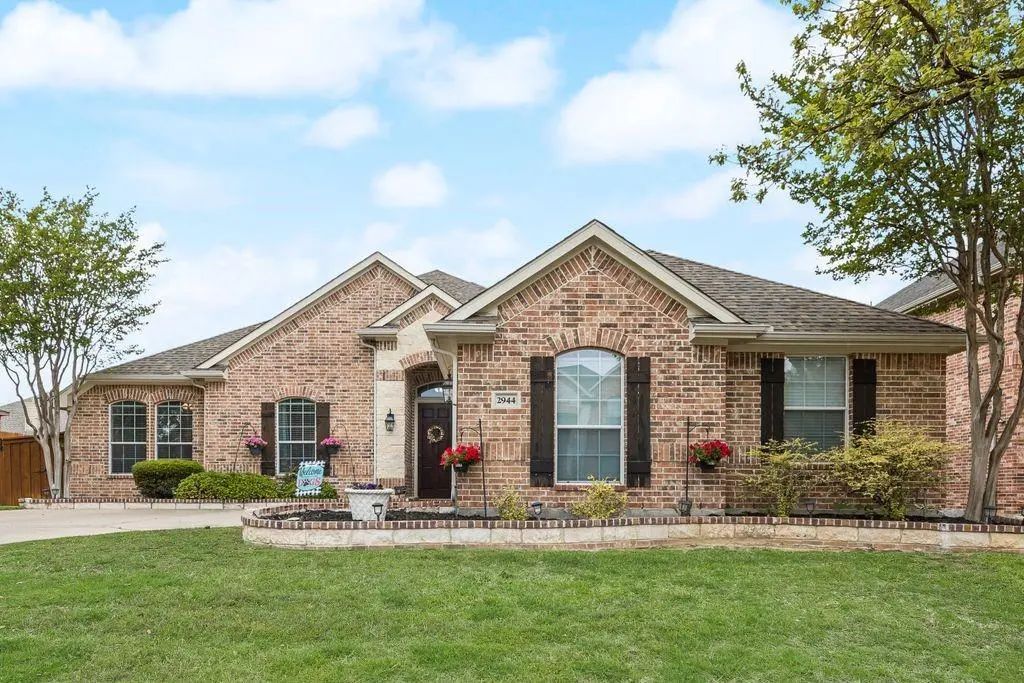 2944 Bahia, Grand Prairie