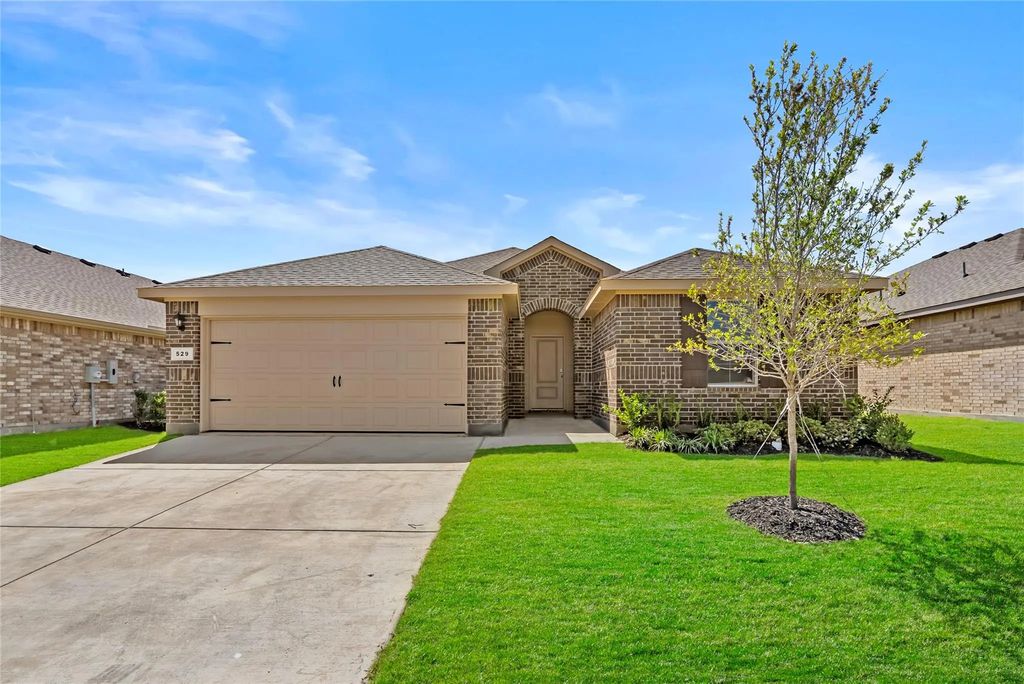 529 Marsh Street, Cleburne