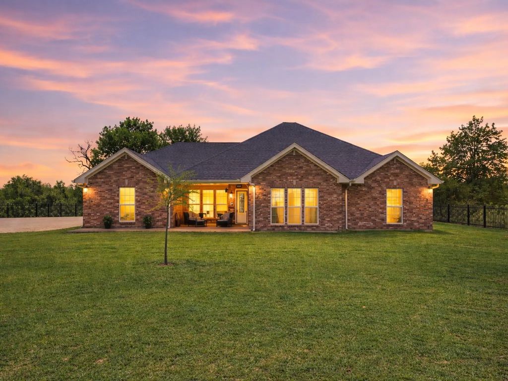 405 Zion Hill Road, Weatherford