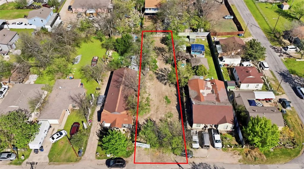 310 S Bond Avenue, Dallas