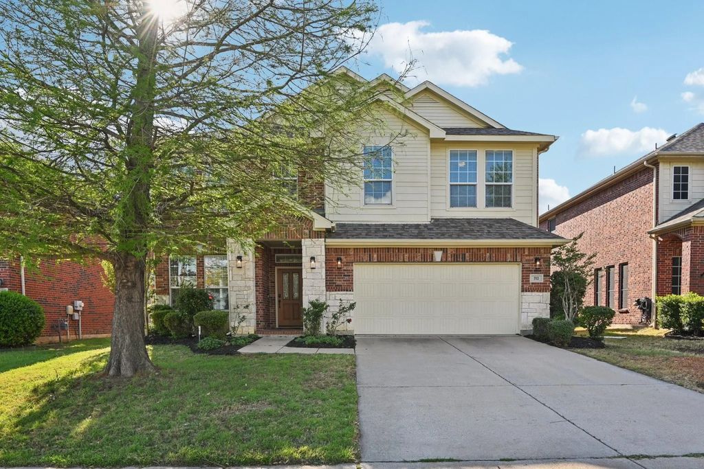 712 Marina Vista Drive, Lewisville