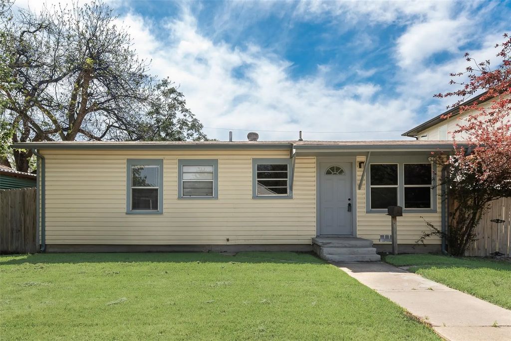 1836 Carver Avenue, Fort Worth