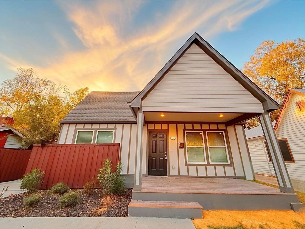 5227 Saint Charles Avenue, Dallas