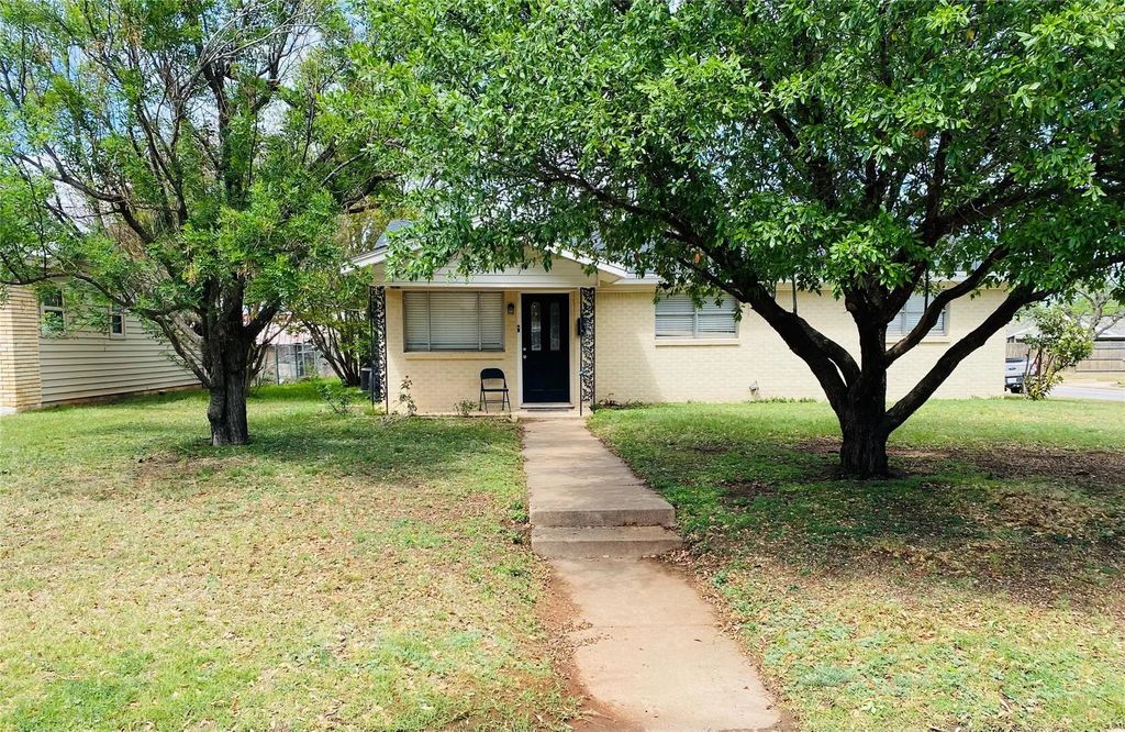 5334 Alamo Drive, Abilene