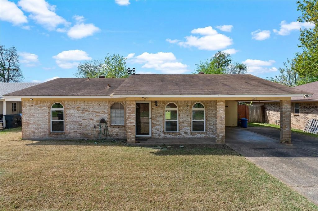 2102 Orbit Drive, Bossier City